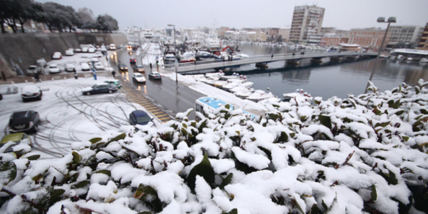Snijeg u Zadru 3. veljače 2012, Foto: Saša Čuka Snijeg u Zadru 3. veljače 2012, Foto: Saša Čuka