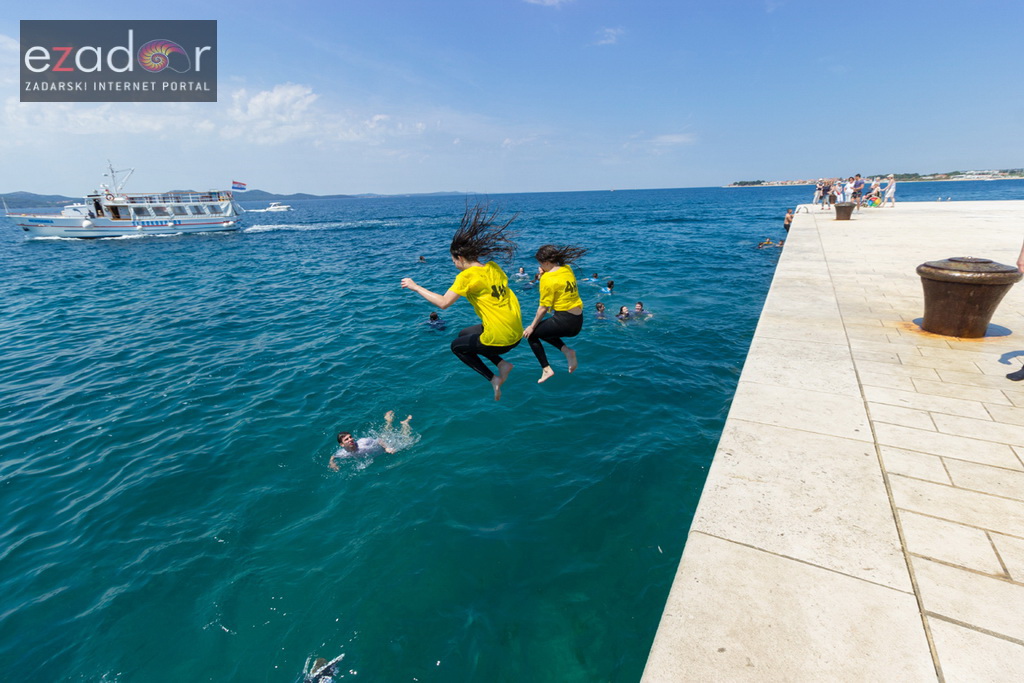 Ludijada zadarskih maturanata na Pozdravu suncu i Morskim orguljama