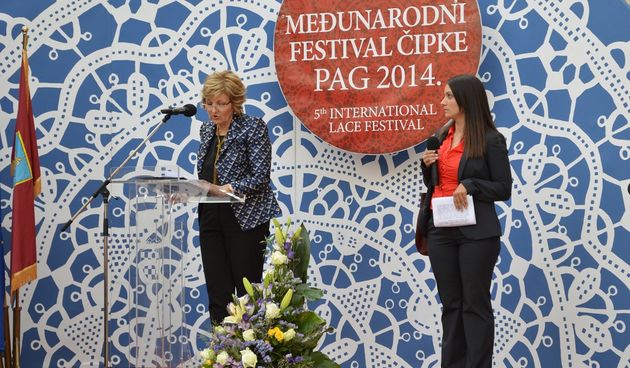 Svečano otvoren 5. međunarodni festival paške čipke