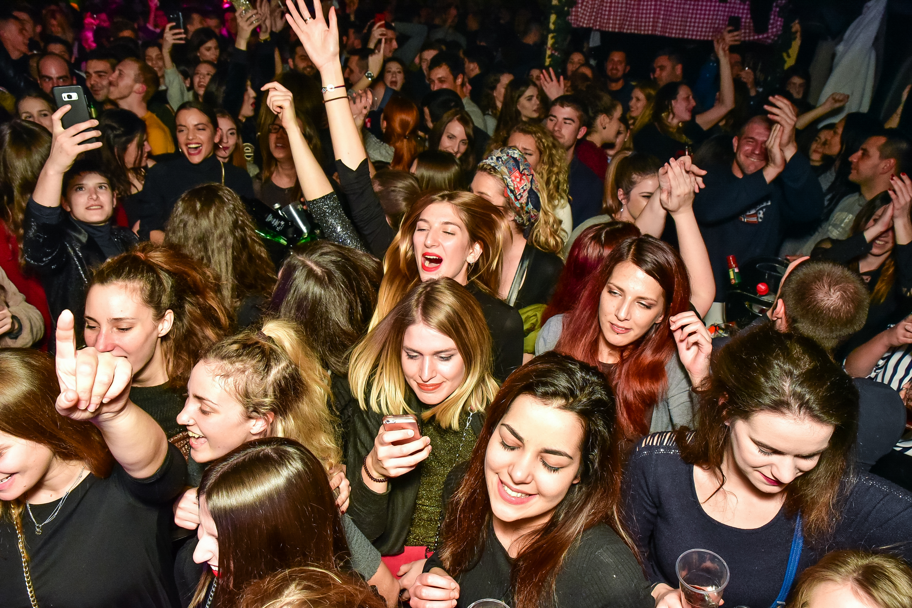 Vesna Pisarović @ Kult Caffe Bar
