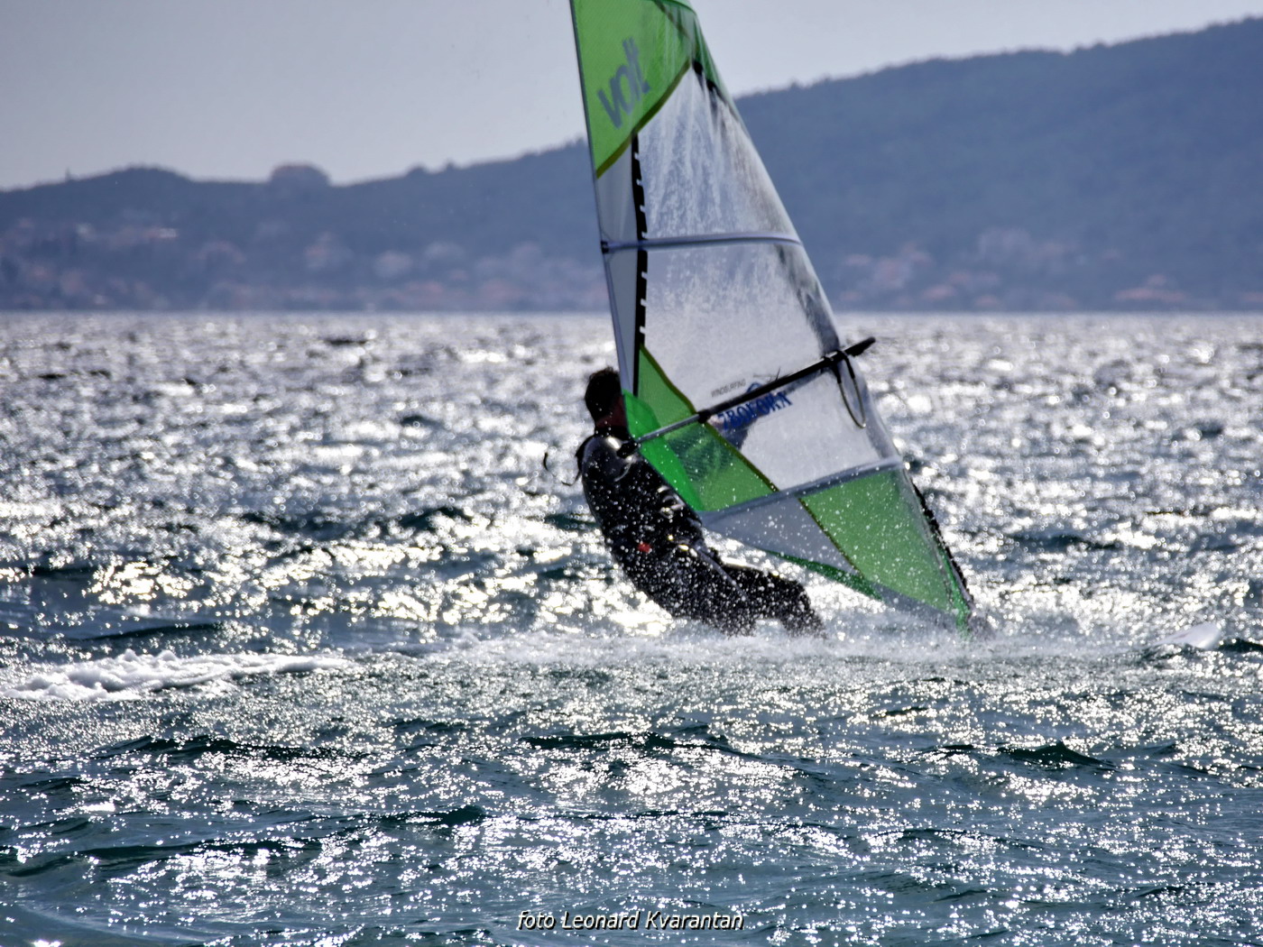Surferi i kiteri guštali u južini na Boriku Surferi i kiteri guštali u južini na Boriku