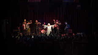 Esma Redžepova, prateći bend Folk Masters i gost Ibus Ibraimovski @ Arsenal Zadar Esma Redžepova, prateći bend Folk Masters i gost Ibus Ibraimovski @ Arsenal Zadar