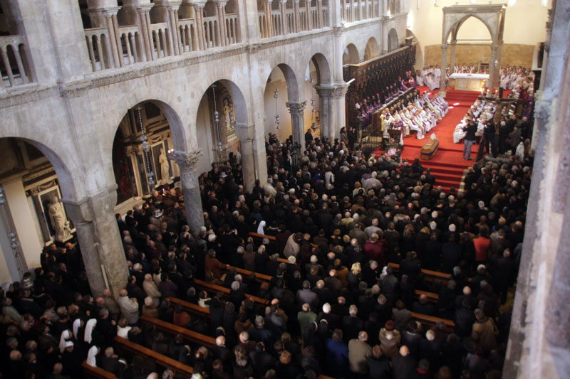 Posljednji ispraćaj nadbiskupa Marijana Oblaka