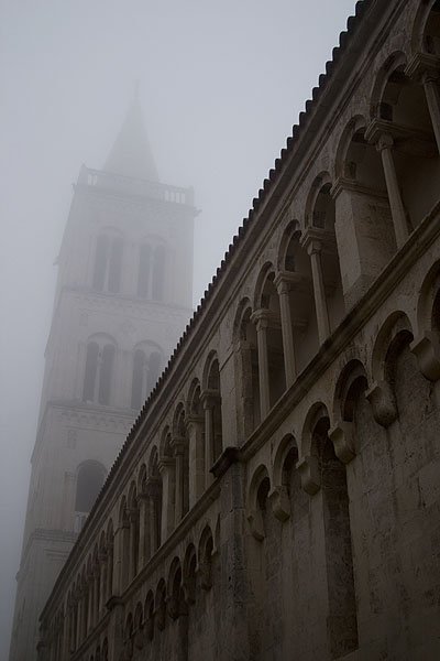 Zadar, magla svuda oko nas