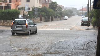 Kišna kataklizma u Zadru: poplavljen cijeli grad