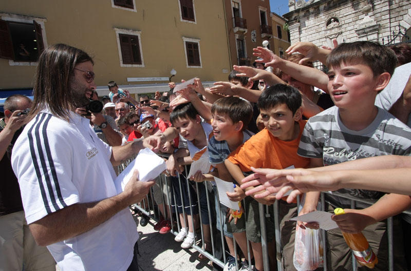 Hrvatska rukometna reprezentacija na Narodnom trgu (foto: Marin Gospić)