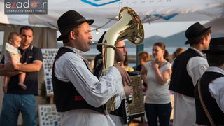 Otvoren 12. biogradski Gastro stol Otvoren 12. biogradski Gastro stol