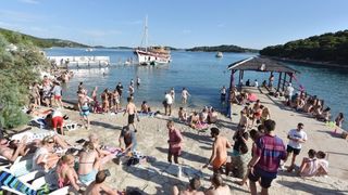 U Tisnom na lokaciji The Garden otvoren Love International festival koji privlači mlade iz cijele Europe