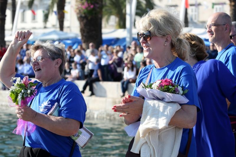 Dina Levačić otplivala humanitarni maraton između Trogira i Splita za Udrugu Anđeli. Foto: Miranda Cikotić/PIXSELL Dina Levačić otplivala humanitarni maraton između Trogira i Splita za Udrugu Anđeli. Foto: Miranda Cikotić/PIXSELL
