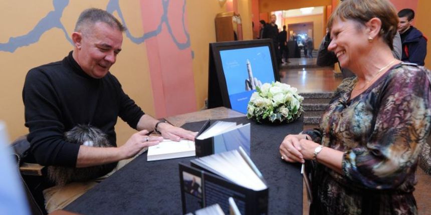 08.11.2013., Zagreb – Premijera predstave Osmi povjerenik, po romanu Renata Baretica, u reziji Sase Anocica. Photo: Daniel Kasap/PIXSELL 08.11.2013., Zagreb – Premijera predstave Osmi povjerenik, po romanu Renata Baretica, u reziji Sase Anocica. Photo: Daniel Kasap/PIXSELL