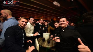 Tisuće Zadrana uživalo na krcatom Narodnom trgu i Tgu Petra Zoranića uz Tomislava Bralića i klapu Intrade Tisuće Zadrana uživalo na krcatom Narodnom trgu i Tgu Petra Zoranića uz Tomislava Bralića i klapu Intrade