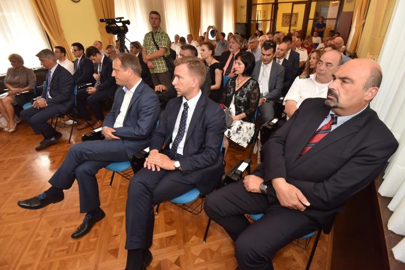 Preuzimanje nove brodice za traganje i spašavanje na moru Preuzimanje nove brodice za traganje i spašavanje na moru