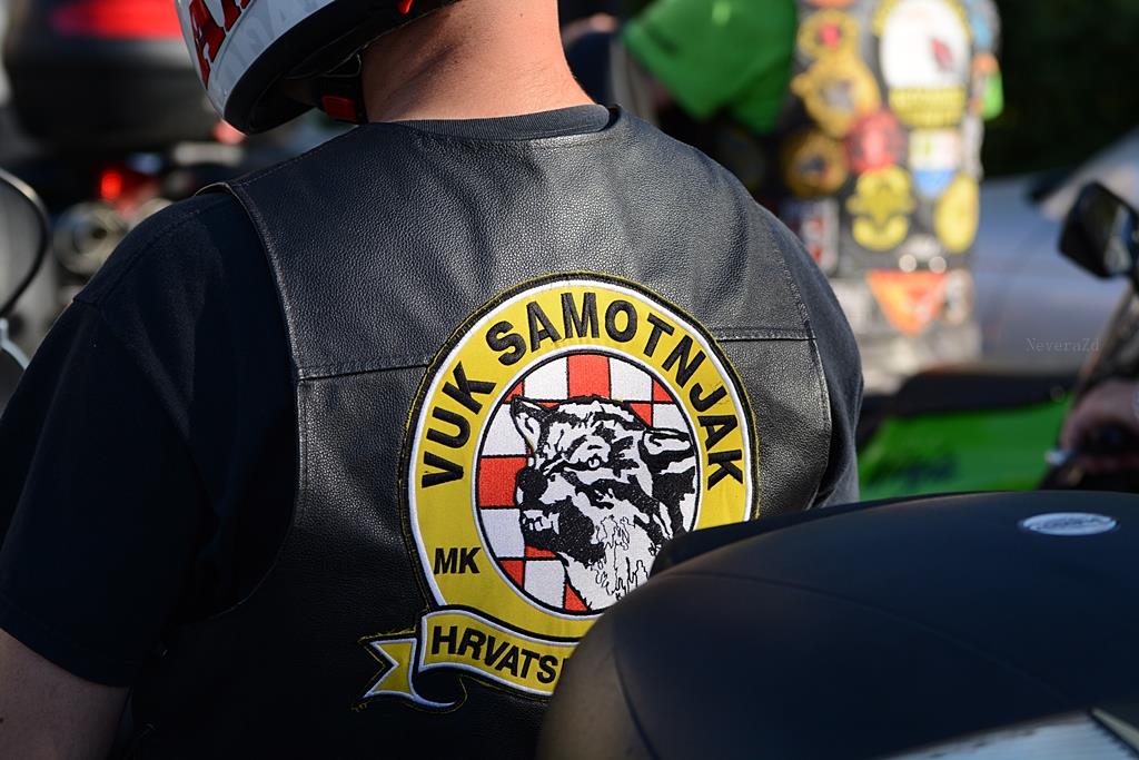 Defile bajkera ulicama Zadra u povodu 10. rođendana Moto kluba Beštije. Foto: Jadra NeveraZD Defile bajkera ulicama Zadra u povodu 10. rođendana Moto kluba Beštije. Foto: Jadra NeveraZD