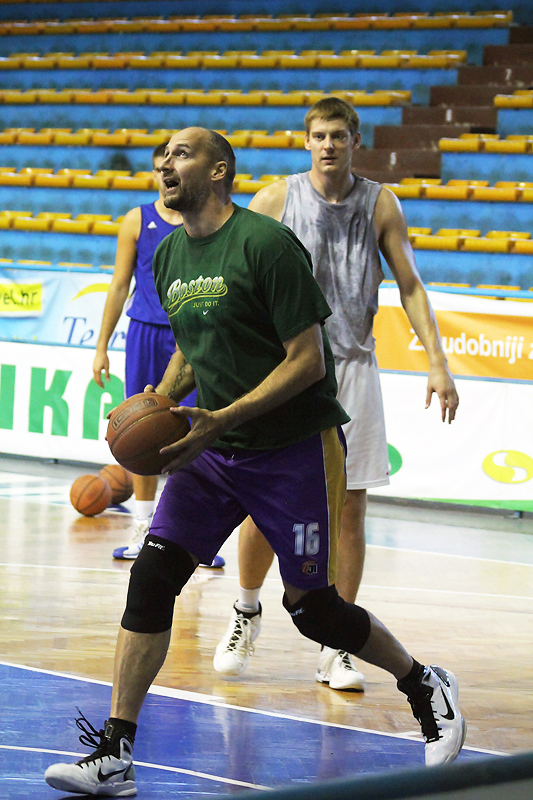 Jazine: Dino Radja trenirao s igracima Zadra, foto: Sasa Cuka Jazine: Dino Radja trenirao s igracima Zadra, foto: Sasa Cuka
