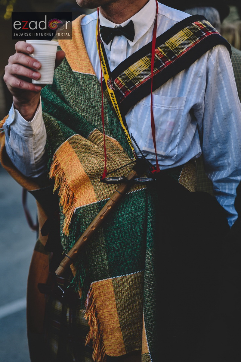 Škotski kiltovi preplavili zadarske Stanove Škotski kiltovi preplavili zadarske Stanove