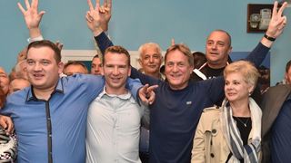 Praćenje izbornih rezultata u stožeru zadarskog HDZ-a, Foto: Dino Stanin/PIXSELL