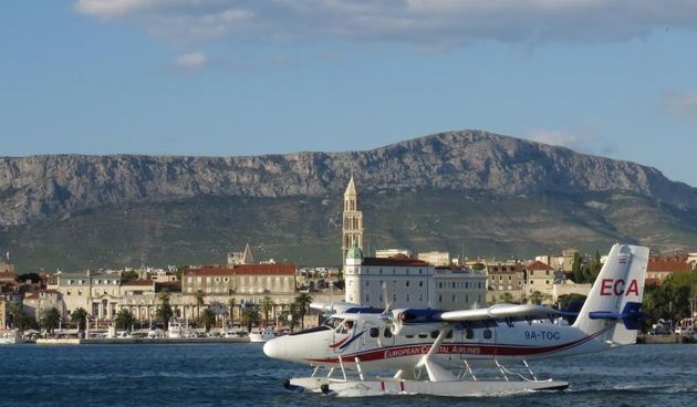 Hidroavion kompanije European Coastal Airline na polasku iz splitske luke. Photo: Ivo Cagalj/PIXSELL
