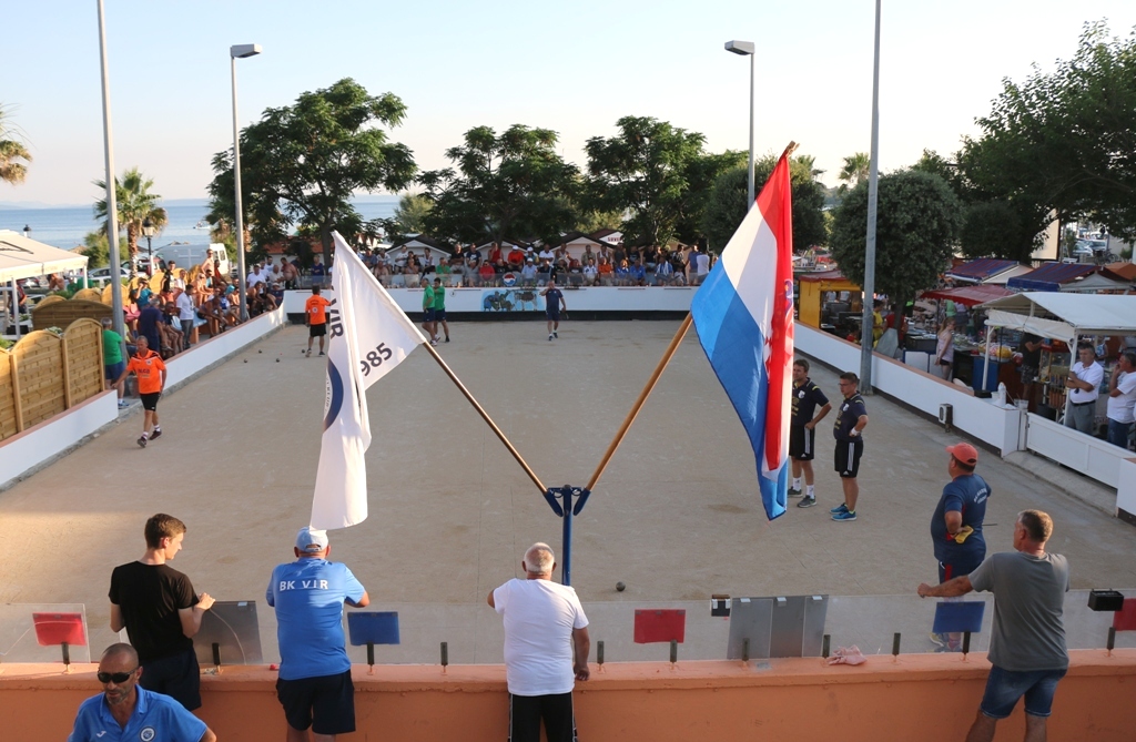 Boćari Marinića iz Viškova kod Rijeke osvojili boćarski Kup Hrvatske na završnom turniru u Viru Boćari Marinića iz Viškova kod Rijeke osvojili boćarski Kup Hrvatske na završnom turniru u Viru