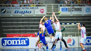 U doista sjajnoj atmosferi koju je stvorilo oko 5000 navijača iz cijele Hrvatske, naši su rukometni reprezentativci remizirali sa Švedskom i to s rezultatom 25-25. Bila je to ‘kaubojima’ pretposljednja pripremna utakmica uoči Olimpijskih igara