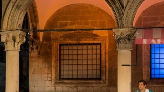 Kostimirana proba predstave Kafetarija prema djelu La bottega del caffe, jednoj od najuspješnijih komedija talijanskog komediografa Carla Goldonija