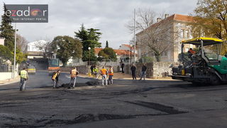 Na rekonstruirano križanje u Vruljici postavlja se završni sloj asfalta Na rekonstruirano križanje u Vruljici postavlja se završni sloj asfalta
