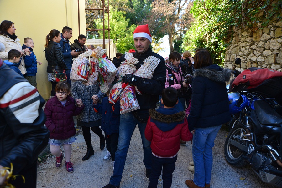 Zadarske Beštije posjetile mališane DV Latica, Foto: Iva Perinčić Zadarske Beštije posjetile mališane DV Latica, Foto: Iva Perinčić