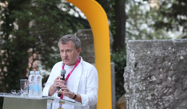 Mike Downey otkriva: Zašto snimamo filmove?