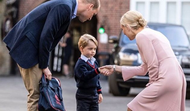 Princ George u školi