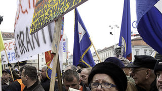 Zadarski branitelji na prosvjedu u Zagrebu 26. veljace 2011, Foto: Leo Banic Zadarski branitelji na prosvjedu u Zagrebu 26. veljace 2011, Foto: Leo Banic