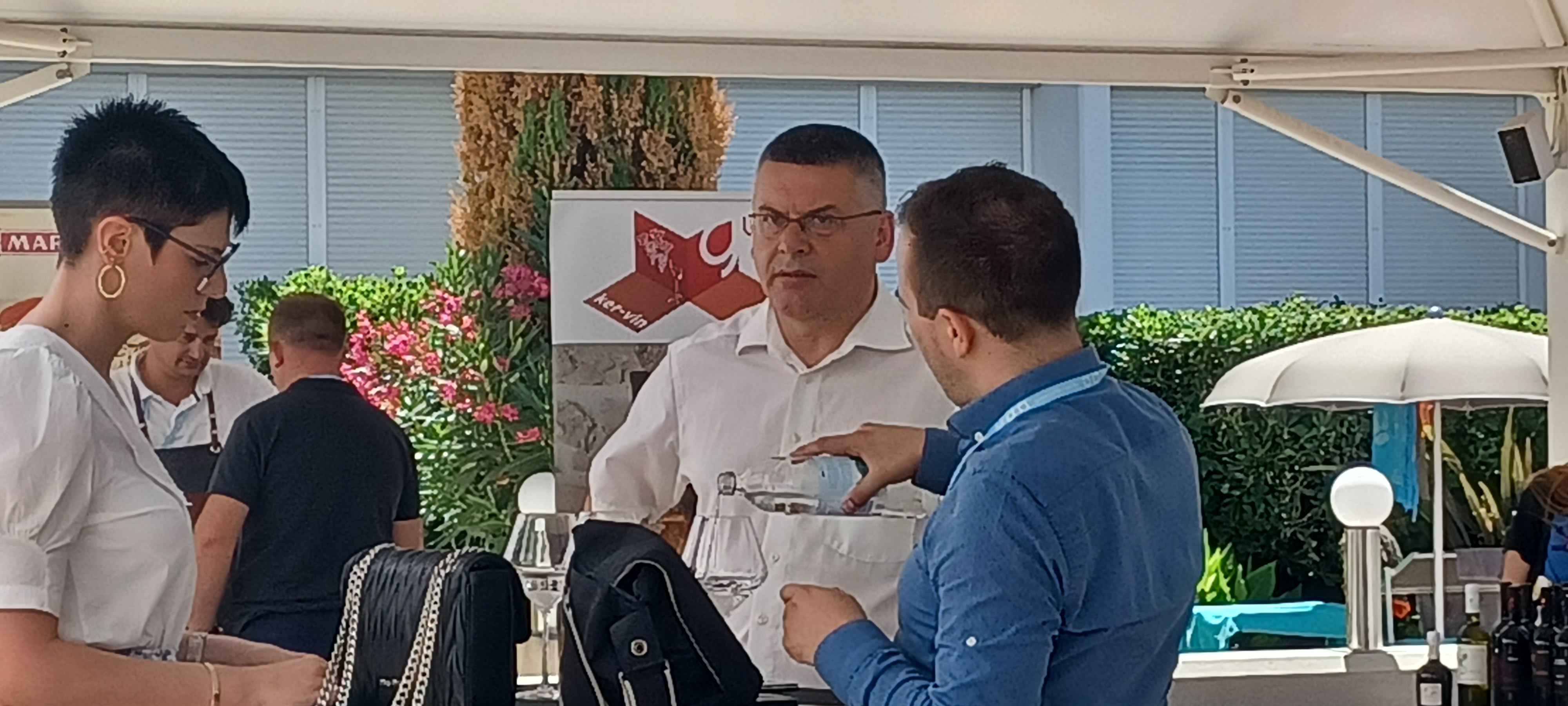 Wine EnoGASTRO Vip Event na terasi hotela Kolovare