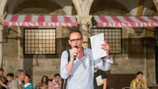 Kostimirana proba predstave Kafetarija prema djelu La bottega del caffe, jednoj od najuspješnijih komedija talijanskog komediografa Carla Goldonija