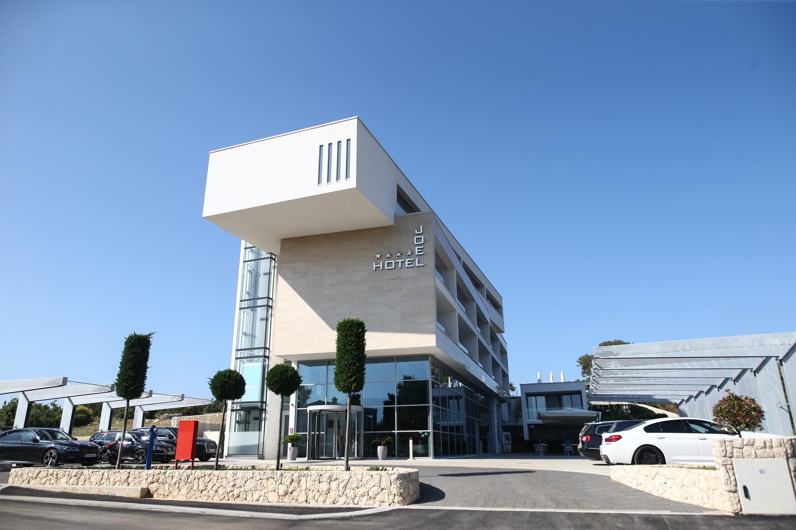 Novalja: Luksuzni Hotel Joel vlasnika Dejana Lovrena Novalja: Luksuzni Hotel Joel vlasnika Dejana Lovrena