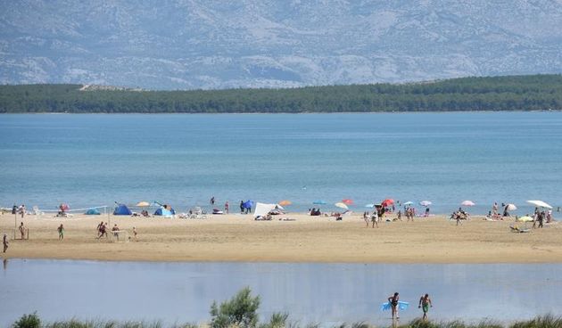 Kraljicina plaza u Ninu, jedna od najljepsih plaza u Hrvatskoj. Photo: Dino Stanin/PIXSELL