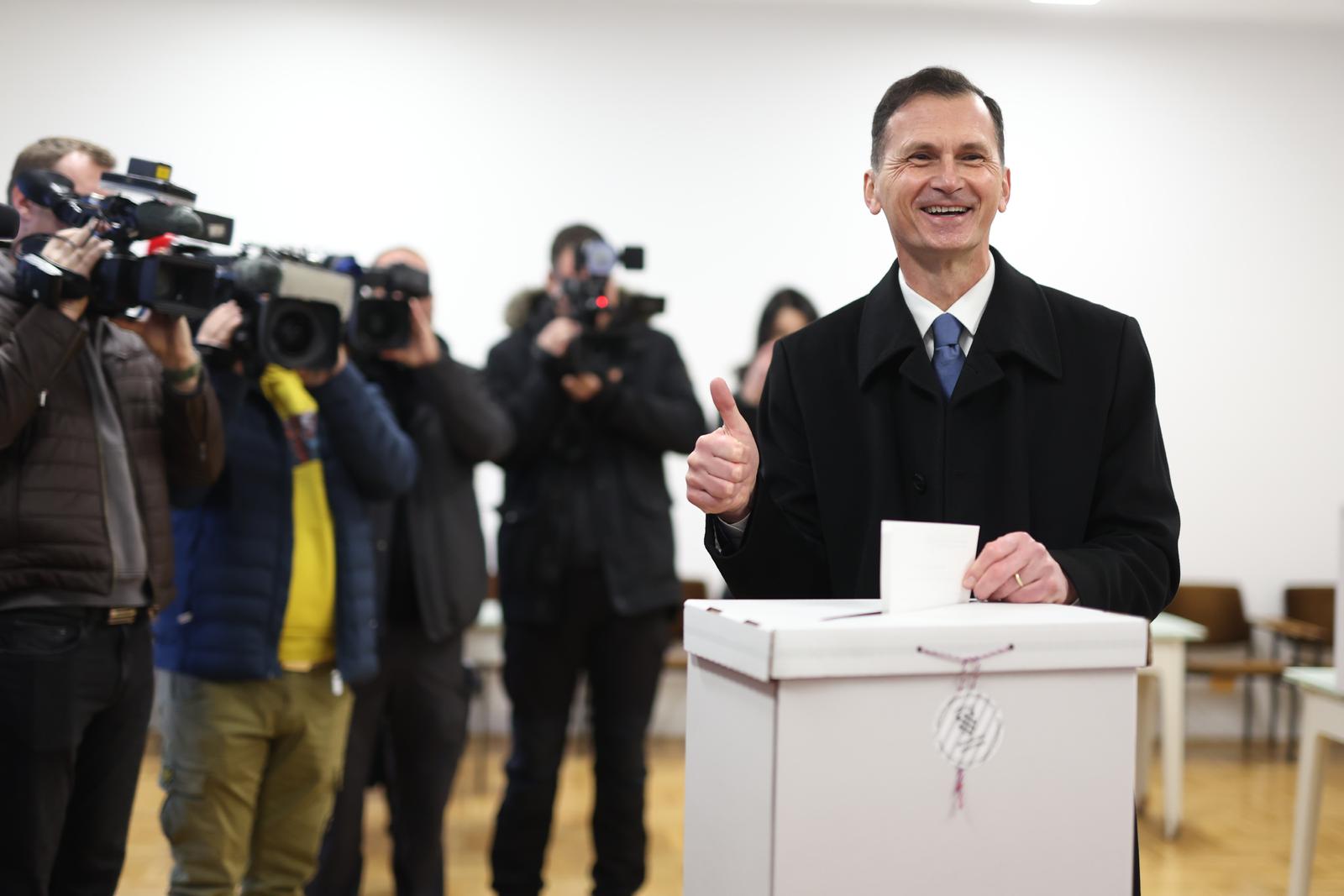 Dragan Primorac u drugom krugu glasovao na predsjedničkim izborima