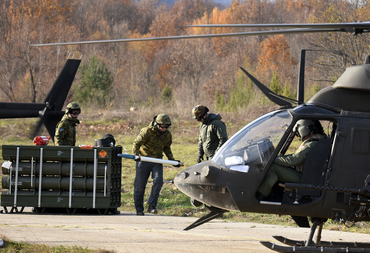 Grupna bojeva gađanja i raketiranja iz Kiowa Warrior