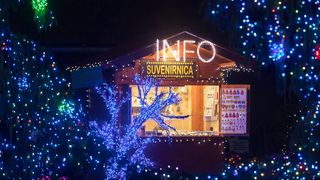 Još raskošnije izdanje: pogledajte kako izgleda Božićna priča obitelji Salaj gdje je ove godine zasjalo rekordnih 2.5 milijuna lampica