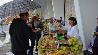 Prva godišnjica rada Seljačke tržnice, foto: Iva Perinčić Prva godišnjica rada Seljačke tržnice, foto: Iva Perinčić