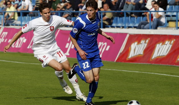 Zadar, 130510. 
Igraliste Stanovi.
T-Com Prva HNL, nogometna utakmica izmedju 
Nk Zadar – Nk Zagreb. 
Na slici: Igrac Zadra (plavi) Antonio Mrsic.
Foto: Jure Miskovic / CROPIX