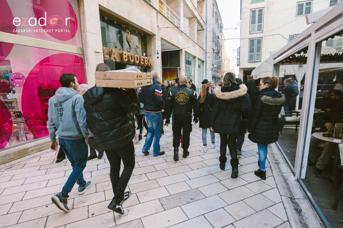 Badnjak u Zadru, 24. prosinca 2017.