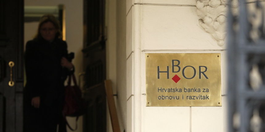 Zagreb, 190210.
U Hrvatskoj banci za obnovu i razvoj HBOR, na Strossmayerovom trgu 9, pocele su prve aukcije za kredite poduzetnicima.
Foto: Dragan Matic / Cropix Zagreb, 190210.
U Hrvatskoj banci za obnovu i razvoj HBOR, na Strossmayerovom trgu 9, pocele su prve aukcije za kredite poduzetnicima.
Foto: Dragan Matic / Cropix