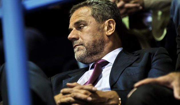 Zagreb, 120910. Hokejaska utakmica HKL Medvescak Zagreb i EC Red Bull Salzburg. Na slici: Milan Bandic u publici. Foto: Boris Kovacev / CROPIX