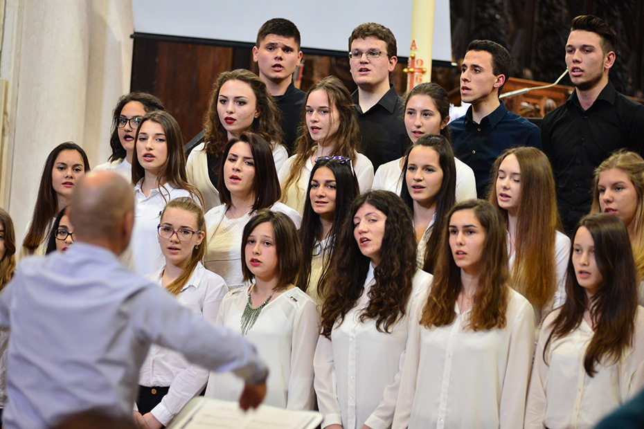 Natjecanje zborova u katedali sv. Stošije