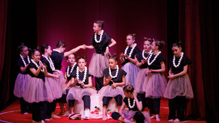 Igrajmo se: Zabranjeno mlađima od 15 strana A