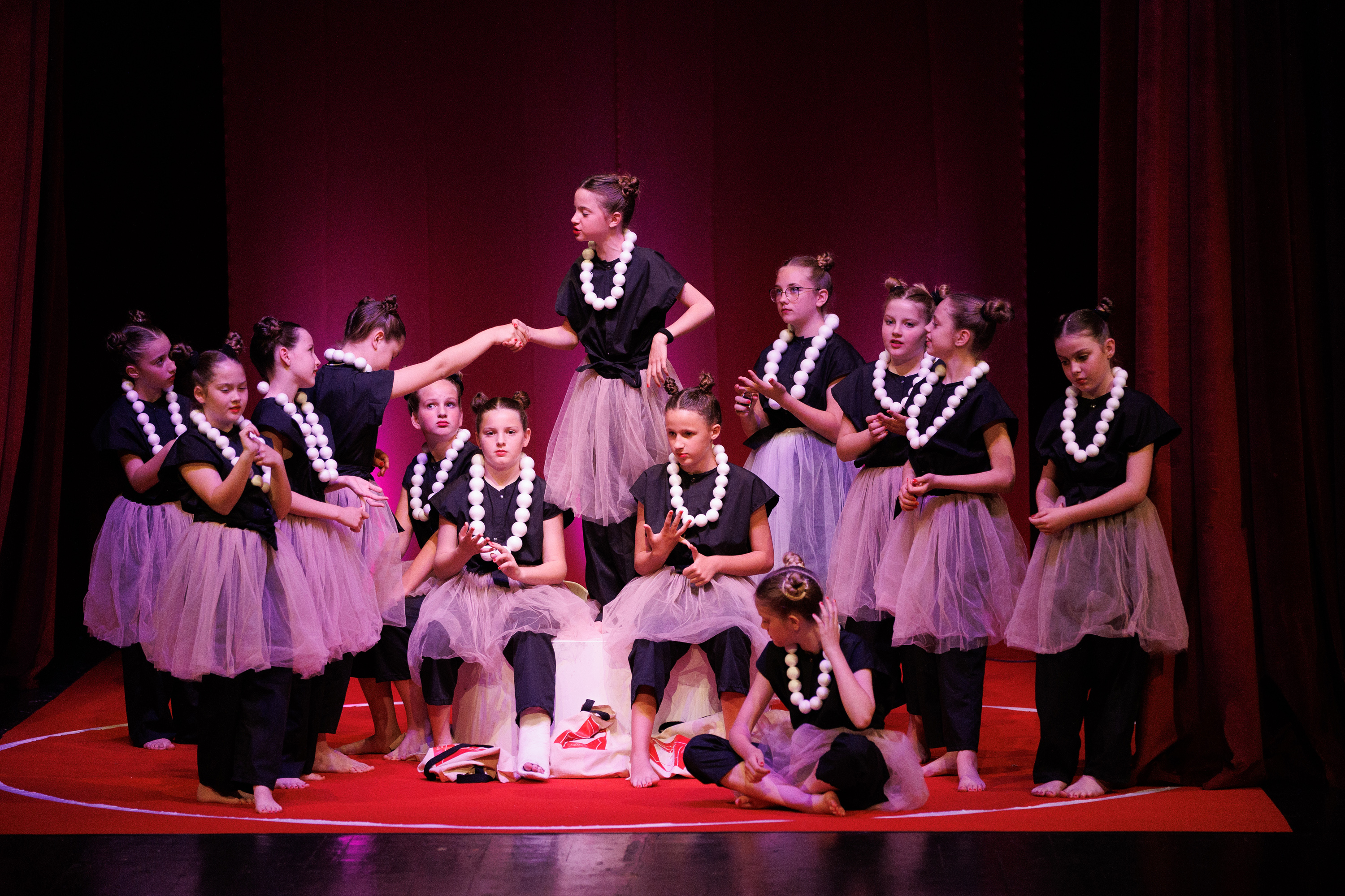 Igrajmo se: Zabranjeno mlađima od 15 strana A