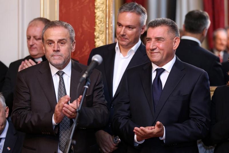 , Zagreb – U Dvercu je odrzana dodjela povelje pocasnog gradjanina Zagreba generalu Anti Gotovini. Photo: Anto Magzan/PIXSELL , Zagreb – U Dvercu je odrzana dodjela povelje pocasnog gradjanina Zagreba generalu Anti Gotovini. Photo: Anto Magzan/PIXSELL