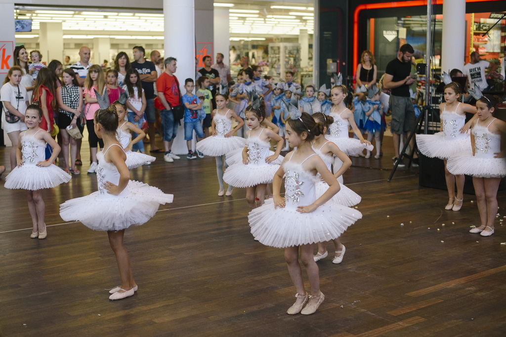 Supernova Zadar: Adio školo uz koncert Damira Kedže Supernova Zadar: Adio školo uz koncert Damira Kedže