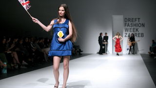 Zagreb, 200511.
Hypo zgrada.
Dreft fashion week Zagreb.
Dizajner The Rodnik band.
Foto: Biljana Gaurina / CROPIX