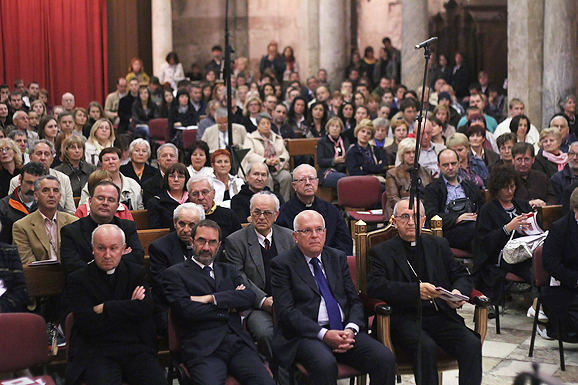Otvorenje Međunarodnog natjecanja pjevačkih zborova (foto:Saša Čuka) Otvorenje Međunarodnog natjecanja pjevačkih zborova (foto:Saša Čuka)