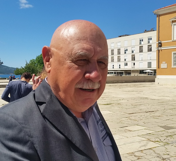 Marijan Tomac. 18. Dani masline: Dodjela nagrada u Gradskoj loži i Maslinarskli marendin na Forumu Marijan Tomac. 18. Dani masline: Dodjela nagrada u Gradskoj loži i Maslinarskli marendin na Forumu