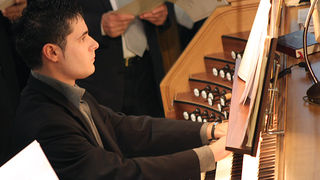 Image 1038719 (auto) Image 1038719 (auto)